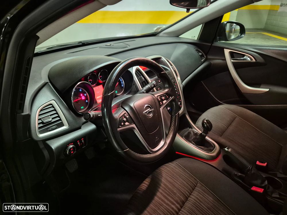 Opel Astra 1.7 CDTI Enjoy - 22