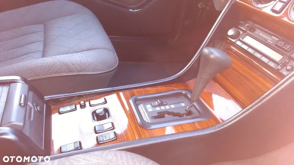 Mercedes-Benz Klasa E - 15