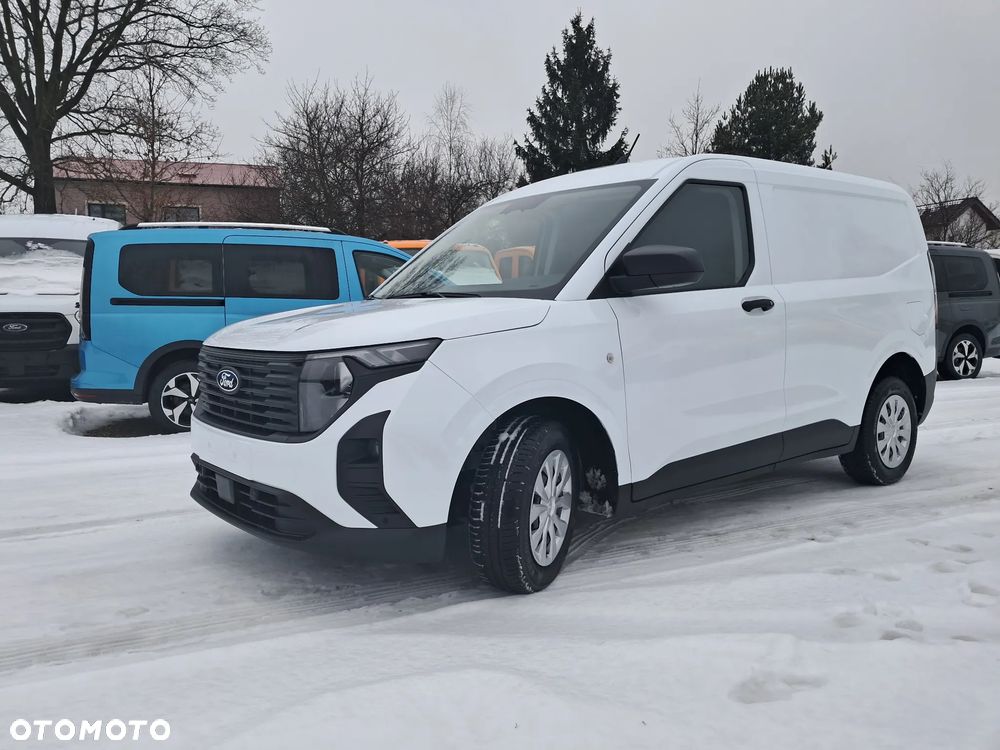 Ford Courier Van - 5