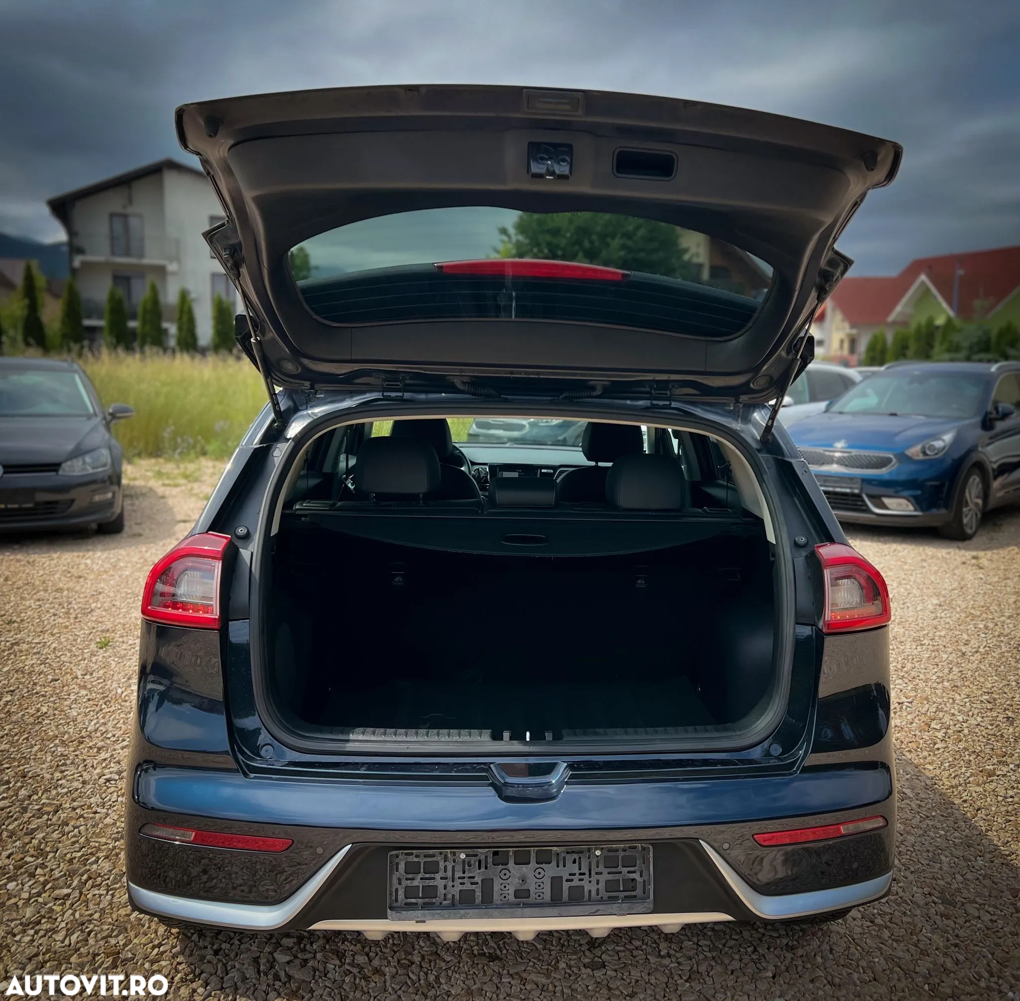 Kia Niro 1.6 GDI 2WD Aut. Edition 7 - 13