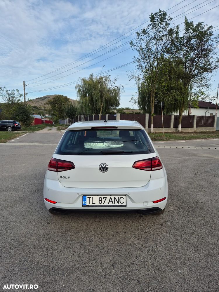 Volkswagen Golf - 12