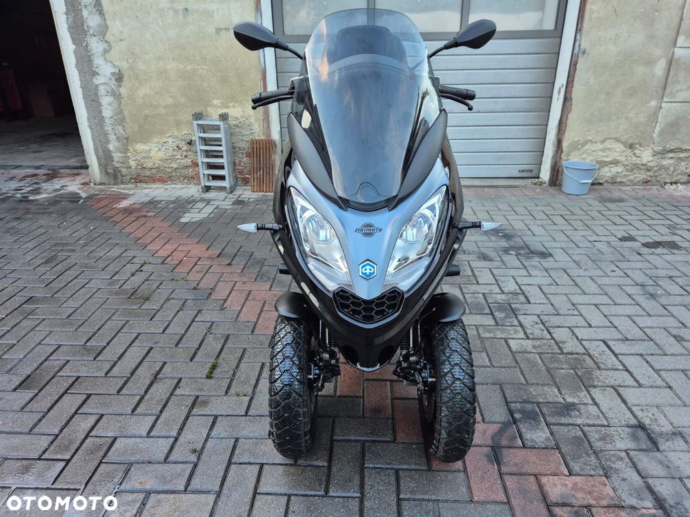 Piaggio MP-3 - 2