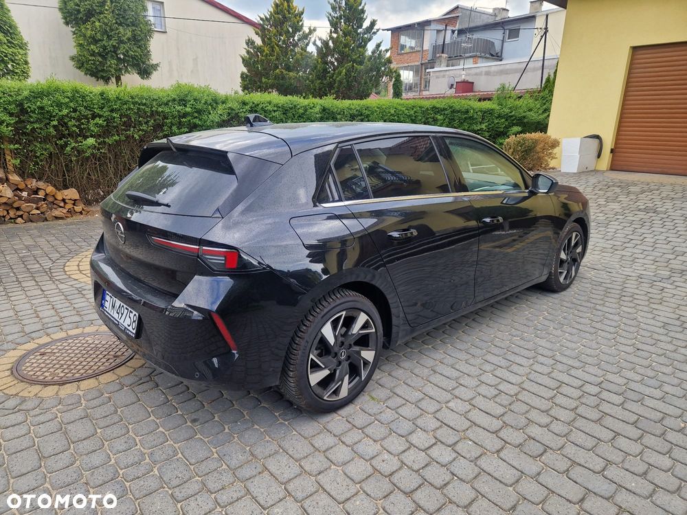 Opel Astra 1.2 Turbo Business Edition - 4