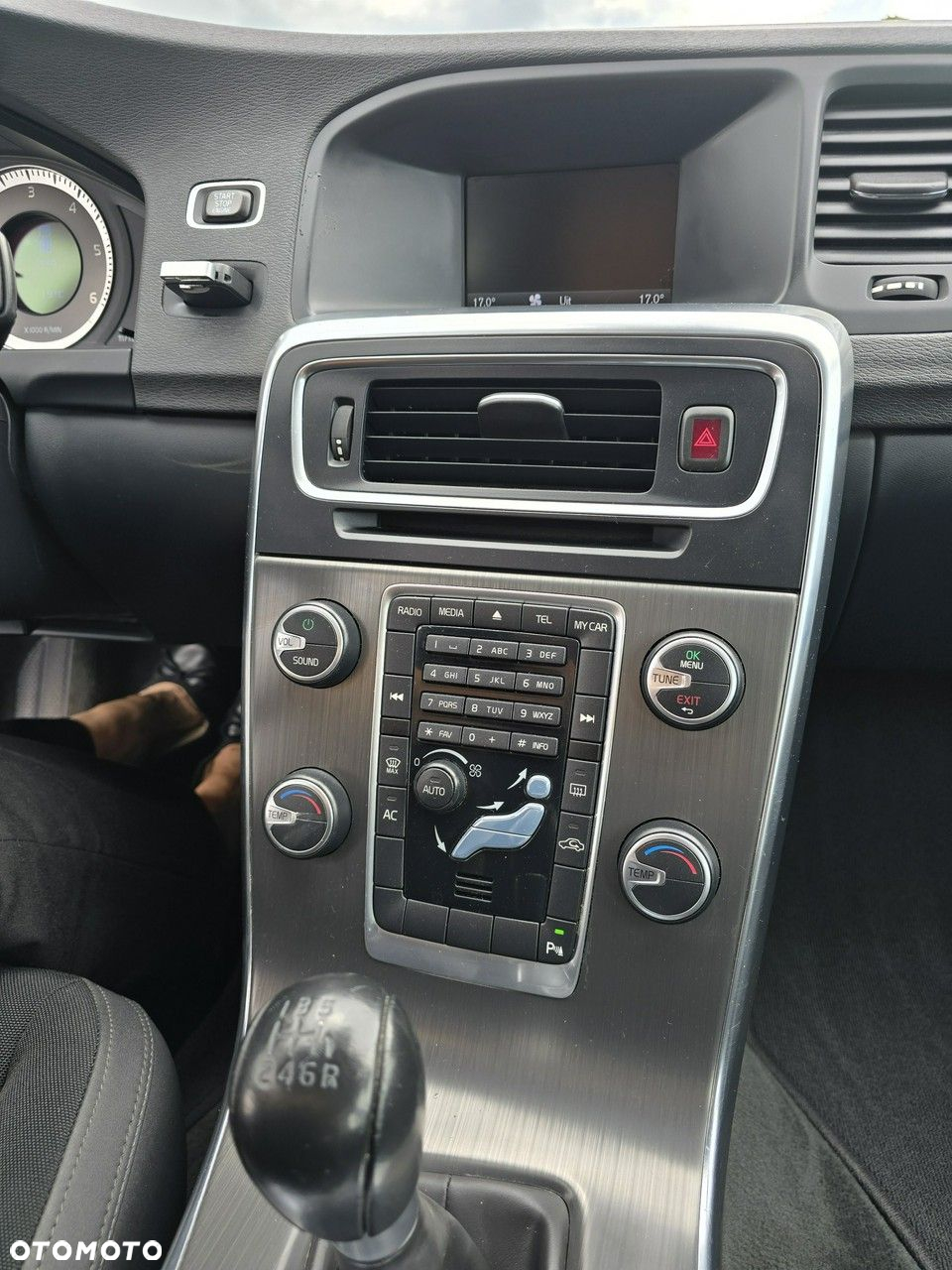 Volvo V60 D3 Momentum - 10