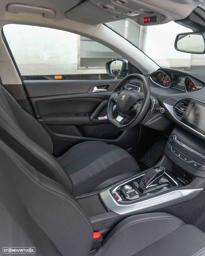 Peugeot 308 PureTech 130 GPF EAT8 Stop & Start Allure - 29