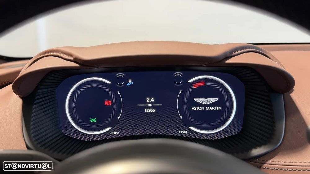 Aston Martin DBX 707 - 21