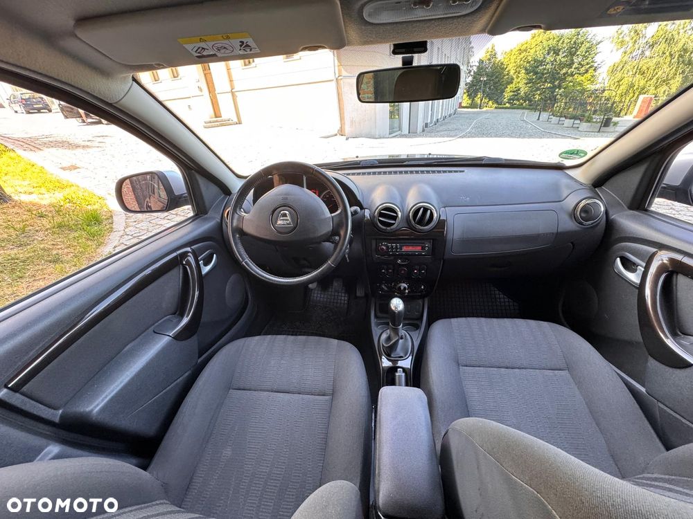 Dacia Duster 1.6 16V 4x2 Laureate - 10