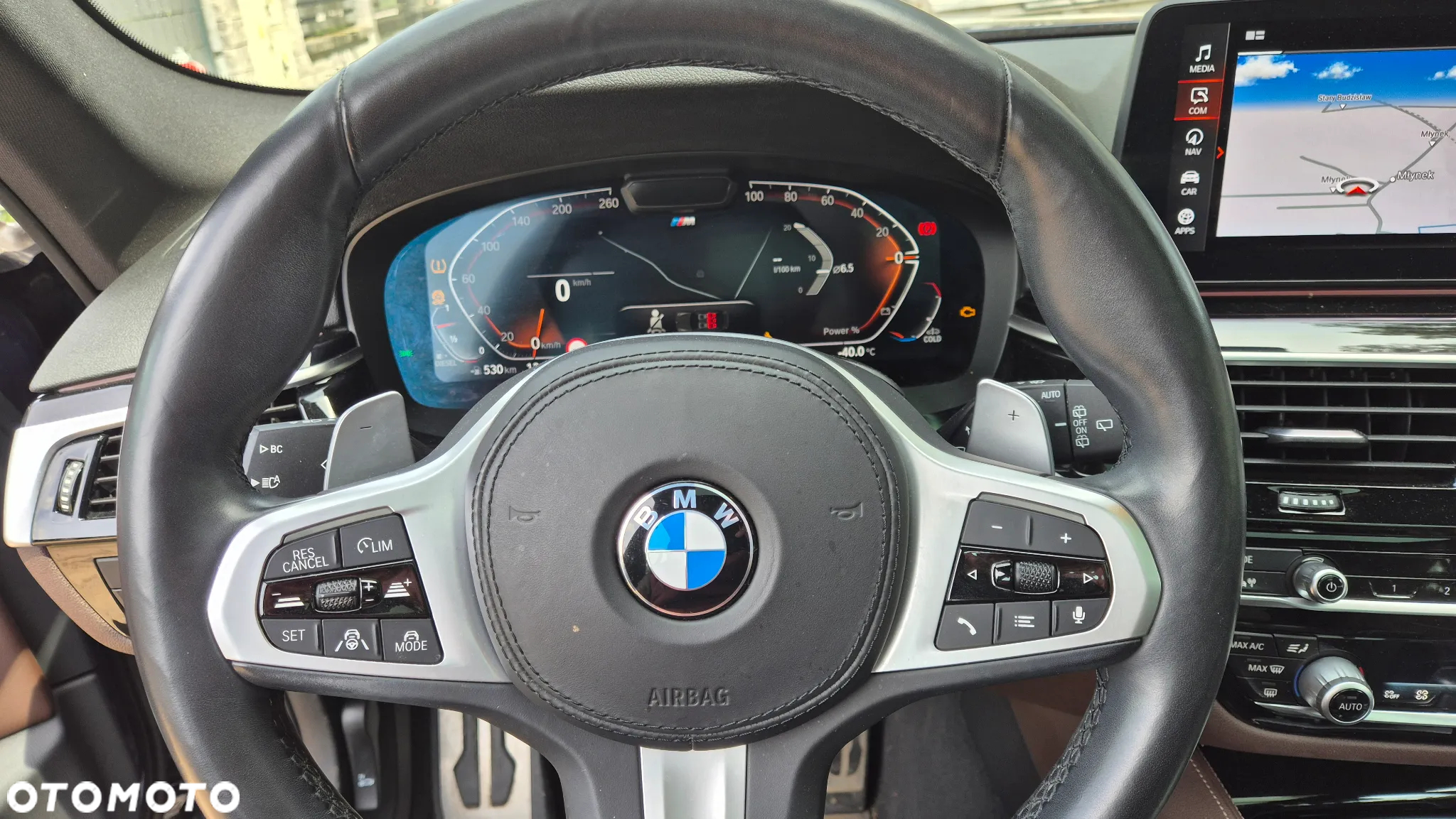 BMW Seria 5 540d xDrive Touring M Sport Edition - 13