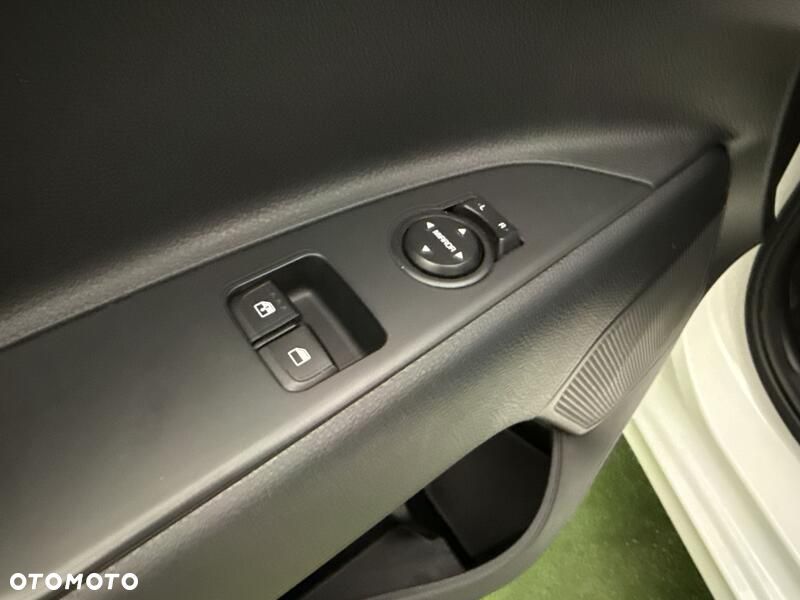 Kia Rio 1.2 M - 12