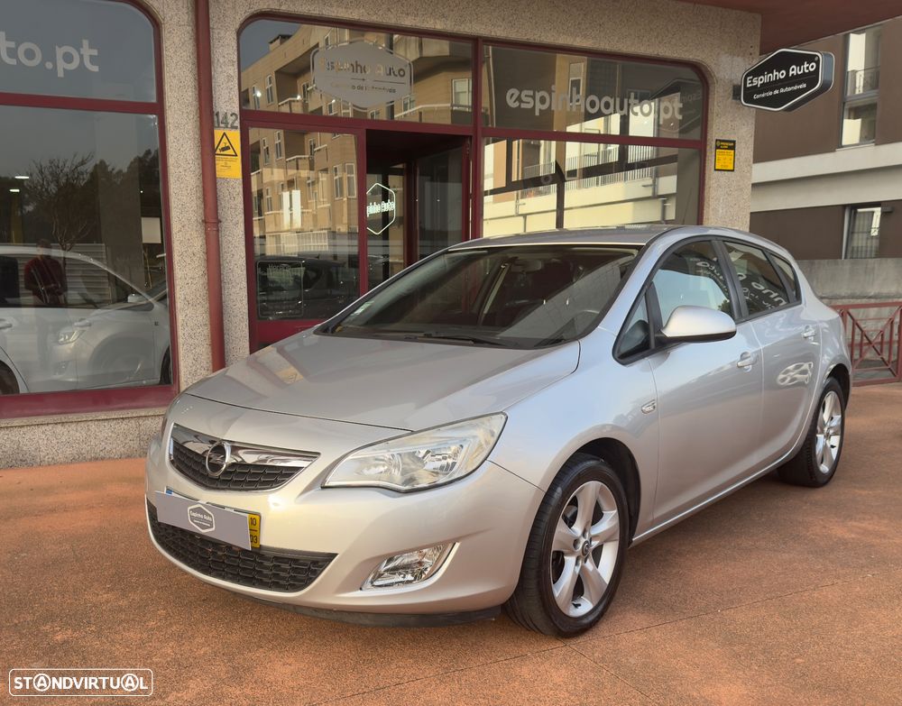 Opel Astra 1.4 Executive J16 - 2