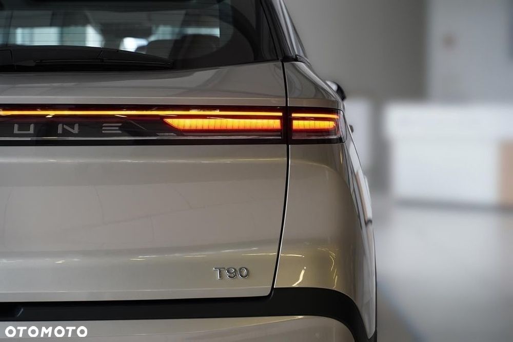 Bestune T90 2.0T Elegance - 30