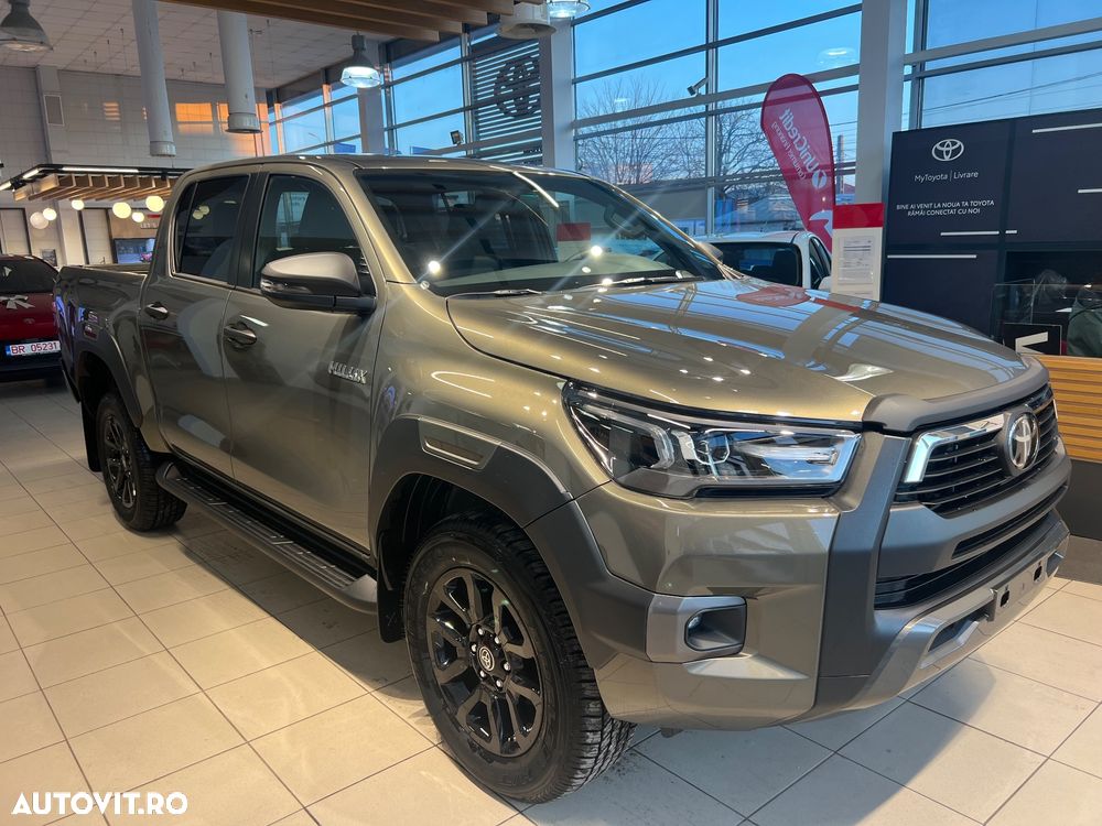 Toyota Hilux 2.8D 204CP 4x4 Double Cab AT MHEV Invincible - 2