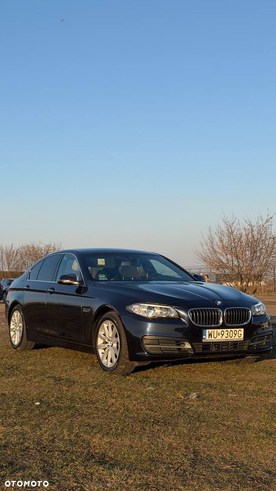 BMW Seria 5 525d xDrive - 9