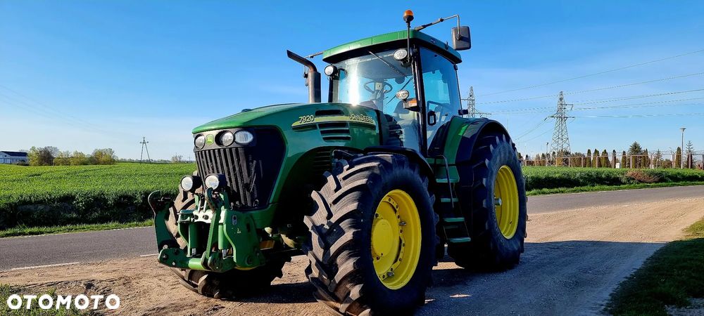 John Deere 7920 - 1
