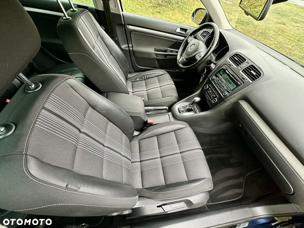 Volkswagen Golf 1.6 TDI Comfortline DSG - 16