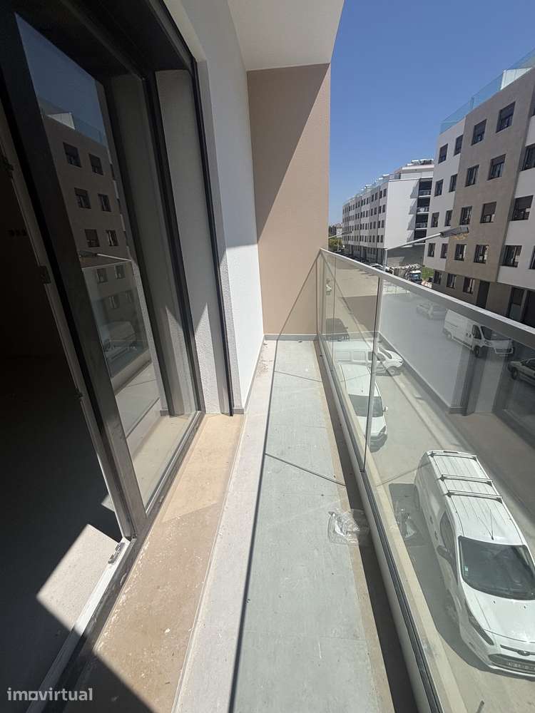Apartamento T2 Novo com Elevador e Varanda - Grande imagem: 5/13