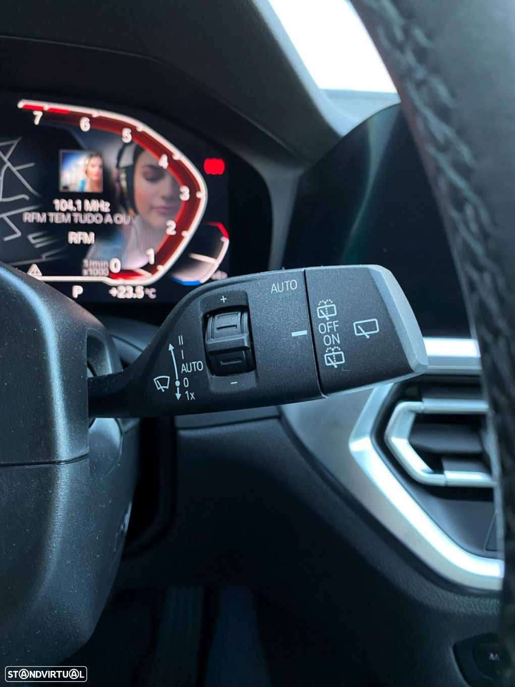 BMW 320 i Touring Line Sport - 12
