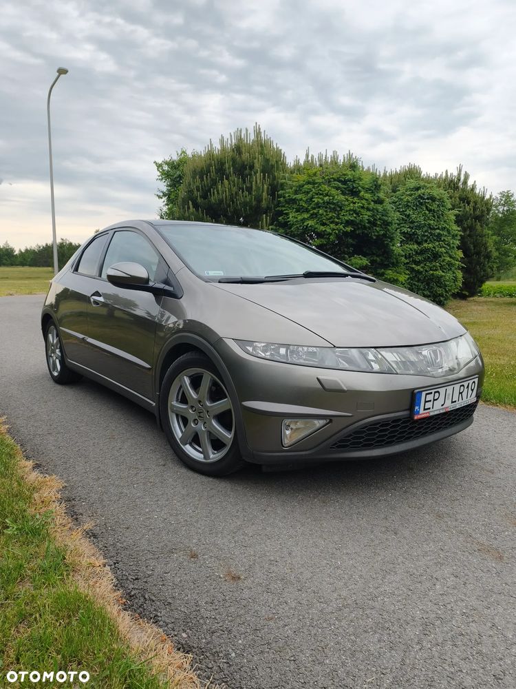 Honda Civic 1.8 Executive - 1