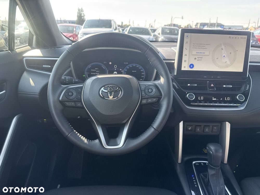 Toyota Corolla Cross 2.0 Hybrid Style - 13