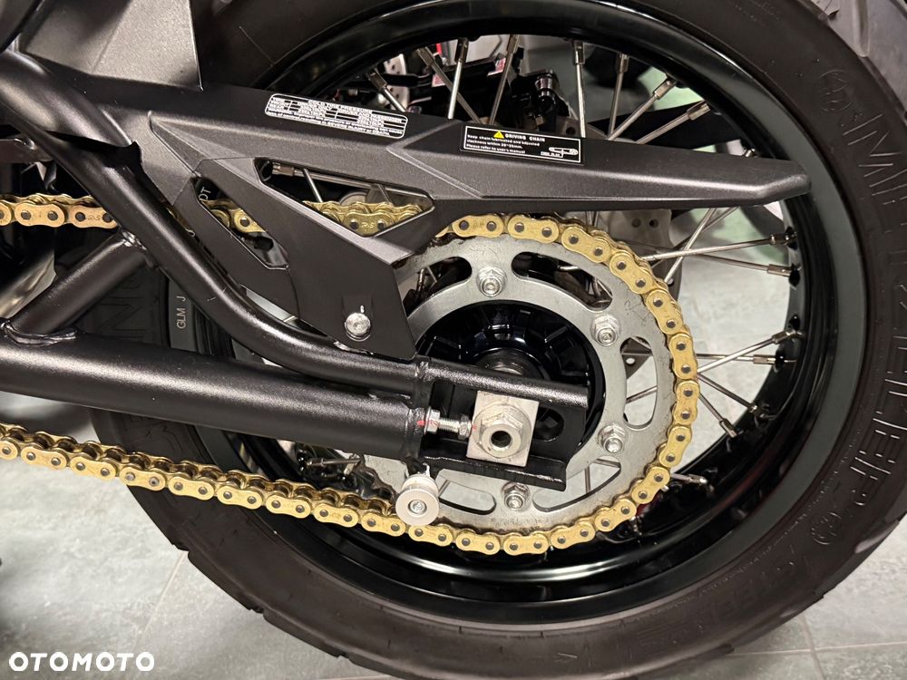 Benelli TRK 502X - 33