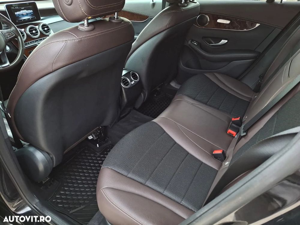 Mercedes-Benz GLC Coupe 250 4MATIC - 15