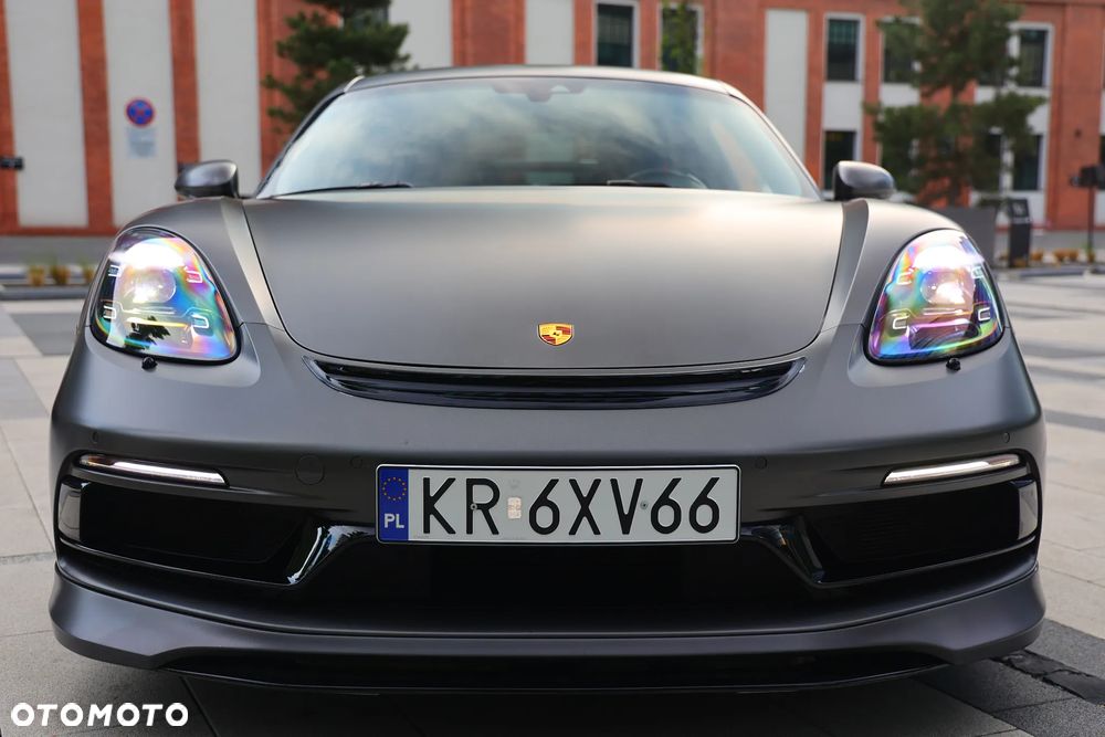 Porsche 718 Cayman - 2