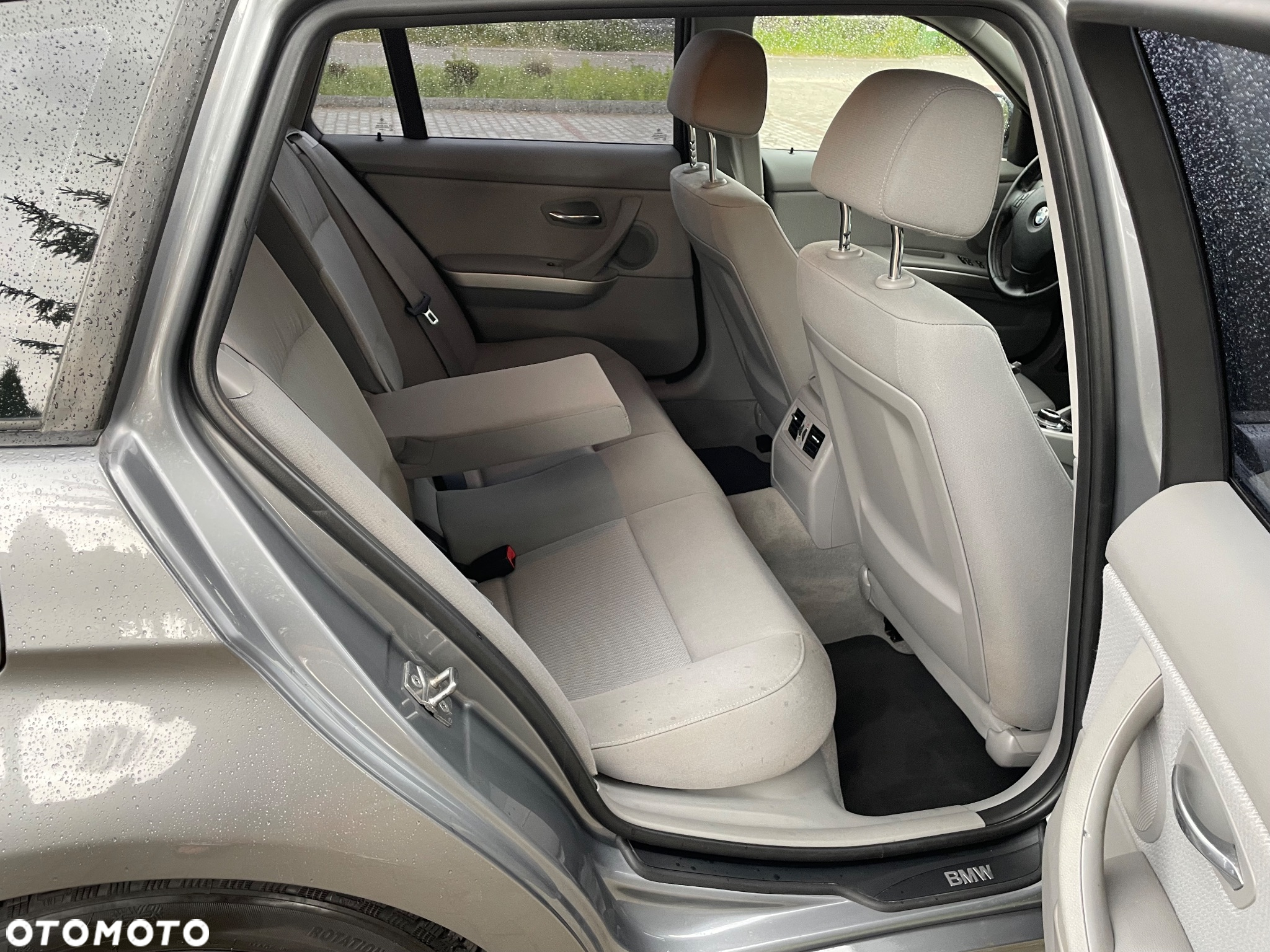 BMW Seria 3 318i Touring Edition Exclusive - 16