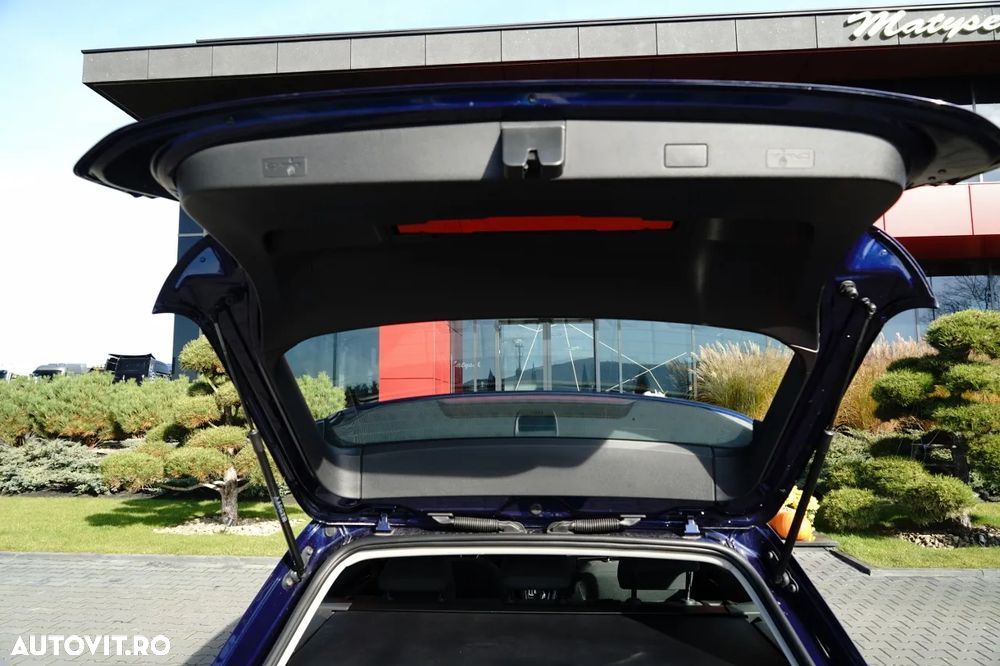 Volkswagen Golf 2.0 TDI DSG Life - 37