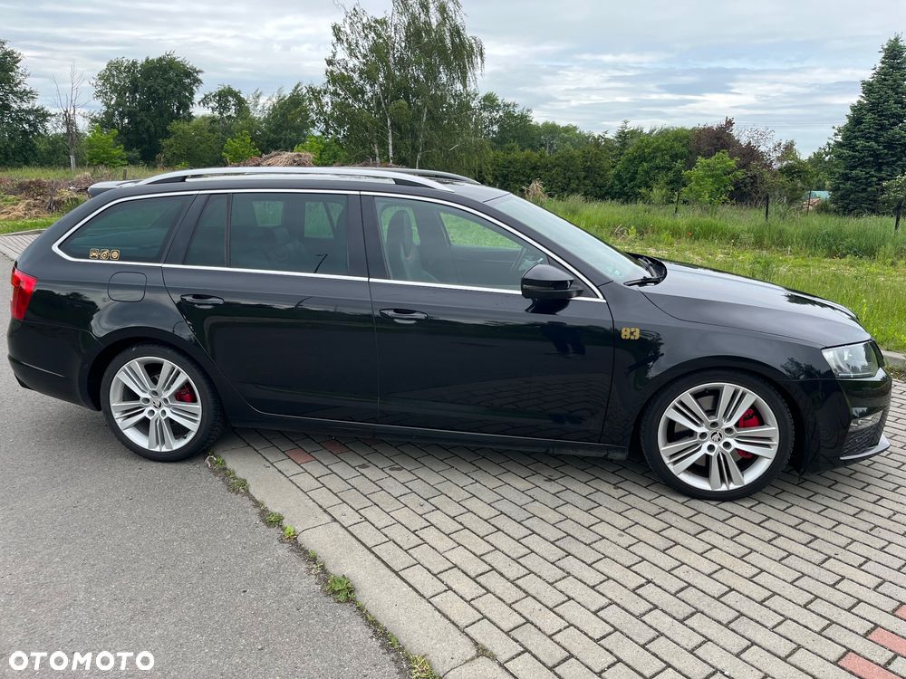 Skoda Octavia 2.0 TDI DSG RS - 4