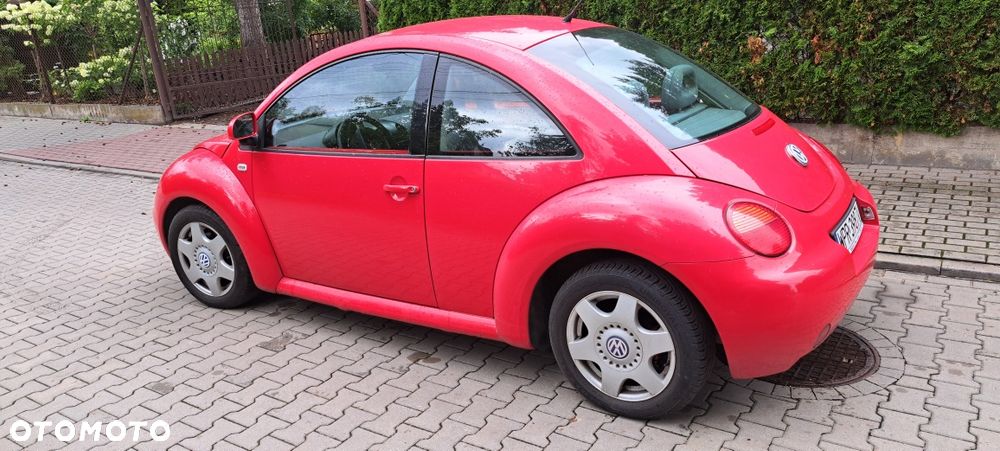 Volkswagen New Beetle - 3