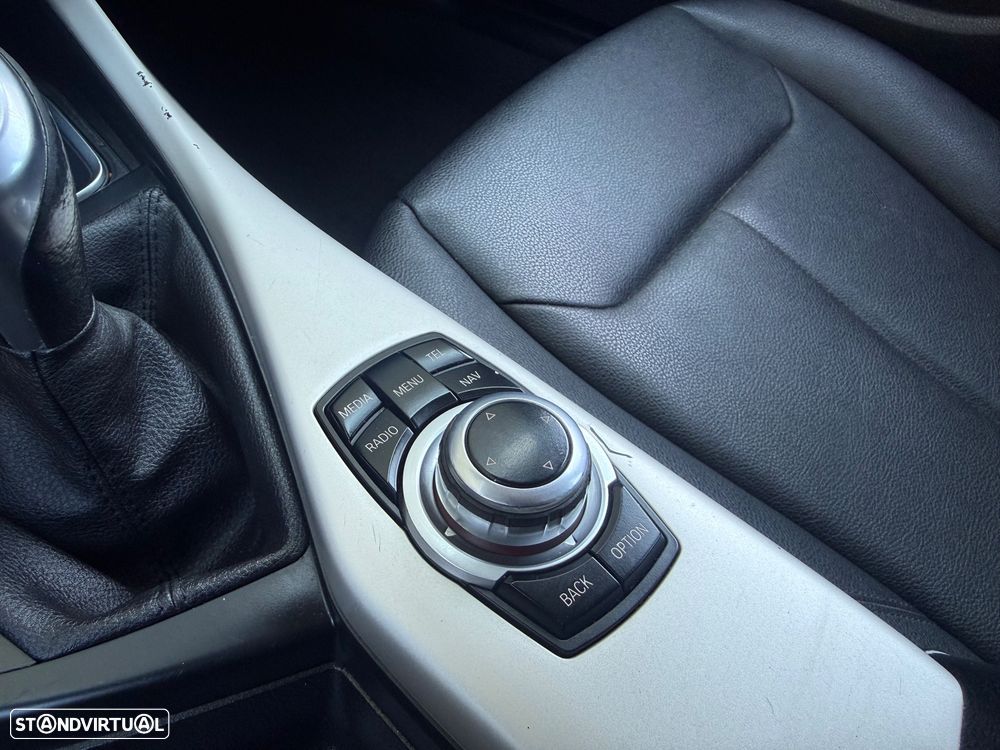 BMW 116 d EfficientDynamics - 16