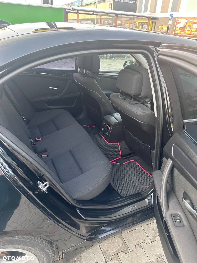 BMW Seria 5 525d - 14