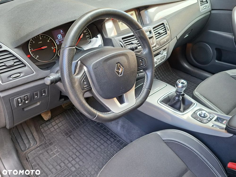 Renault Laguna 2.0 dCi Initiale - 11