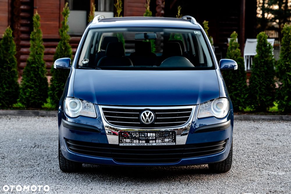 Volkswagen Touran 1.6 - 7