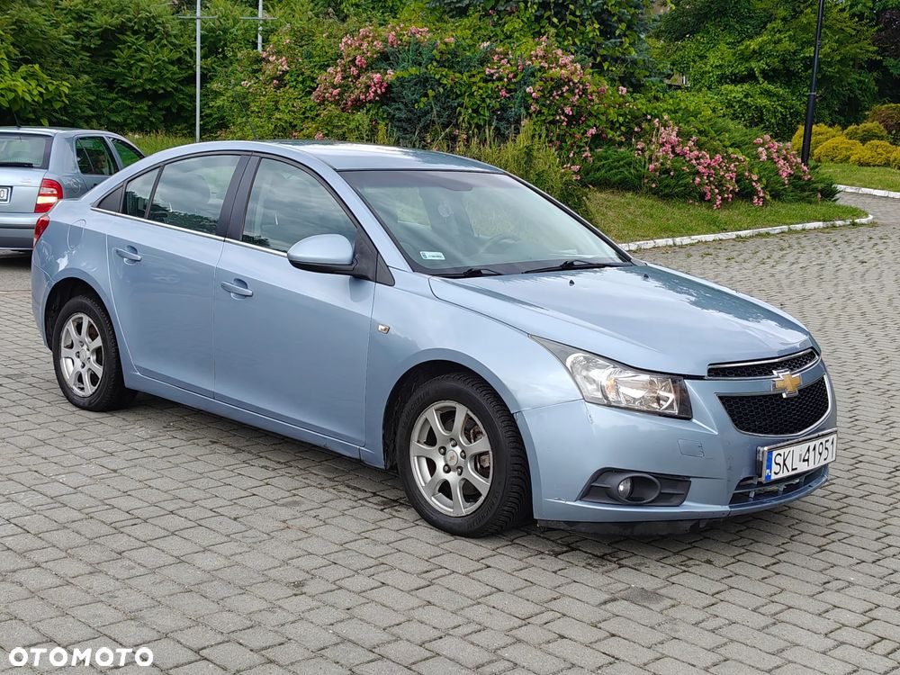 Chevrolet Cruze 2.0 LS - 11