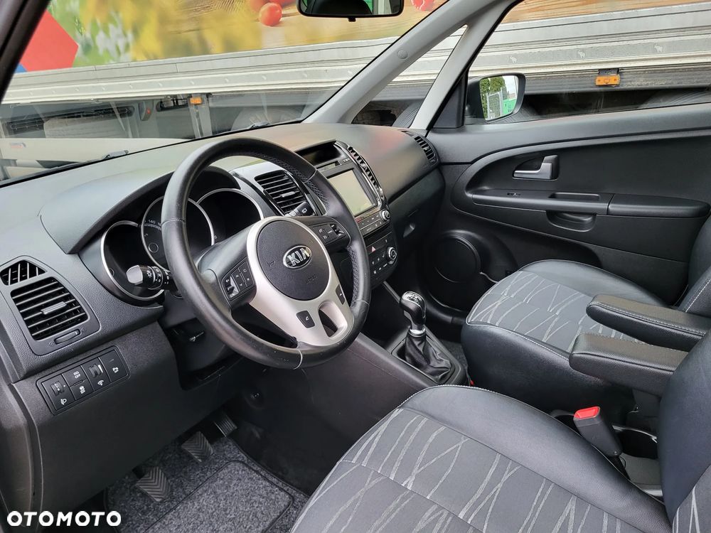 Kia Venga 1.4 CVVT Business Line - 16