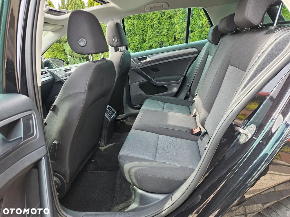 Volkswagen Golf 1.6 TDI BlueMotion Technology Comfortline - 16