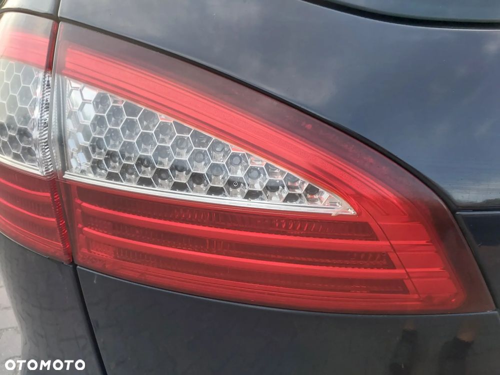 Ford Mondeo Mk4 MK IV GHIA KOMBI silnik 2.0 TDCI 130KM skrzynia biegów 6B sprzęgło dwumasa drzwi lewe prawe klapa zderzak tył tylny lusterko błotnik kolor V6 hak holowniczy grzane fotele przewody pompa wspomagania podsufitka blenda osłona maglownica zwrotnica tłumik wydech boczek drzwi szyba mechanizm szyba kokpit pulpit zegary zestaw startowy silnika sterownik wiązka CAŁY NA CZĘŚCI WSZYSTKIE CZĘŚCI - 15