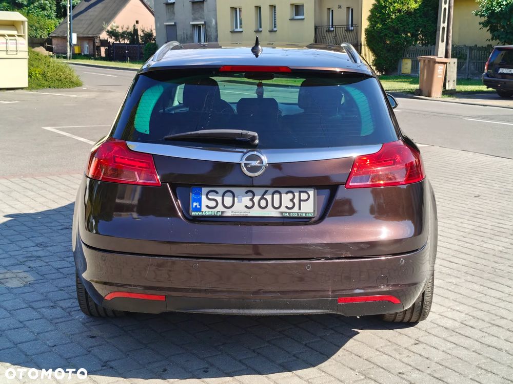 Opel Insignia 2.0 CDTI - 12