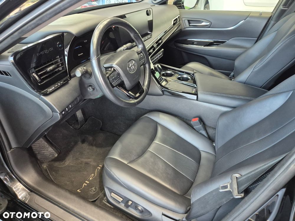 Toyota Mirai Executive - 15