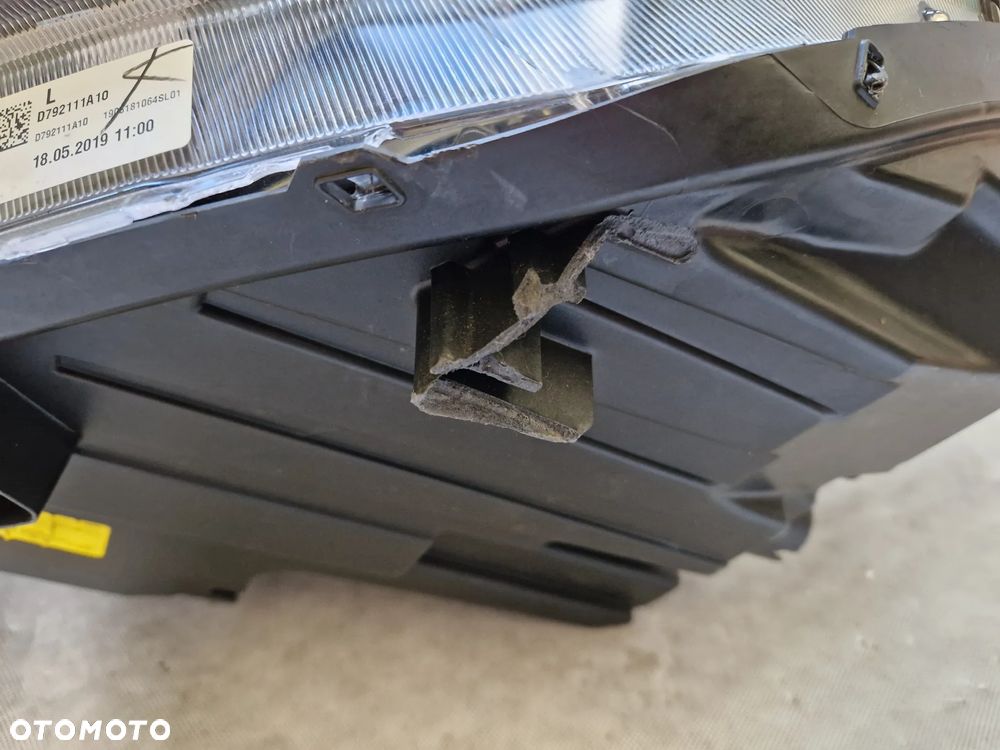 Hyundai Tuscon 3 III Lift Lampa Lewa przód Full LED - 4