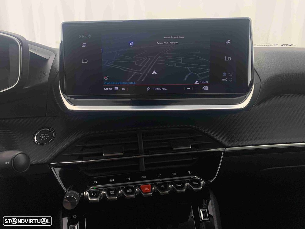 Peugeot 2008 1.2 PureTech Allure - 8