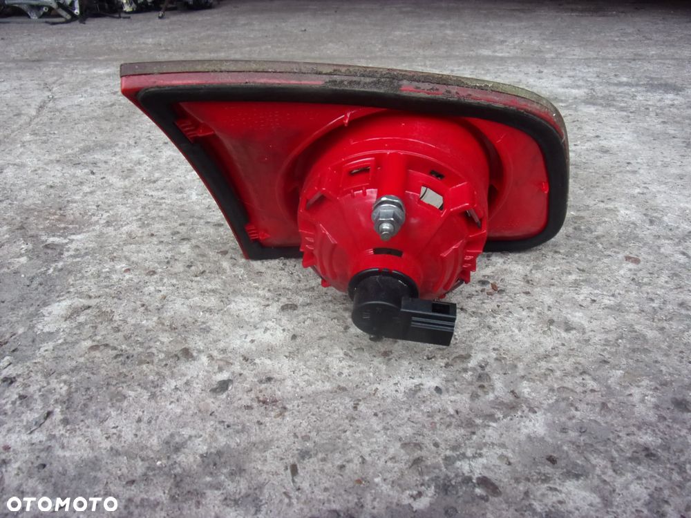 Lampa tylna prawa lewa w klapę VW Passat B6 2.0 BKP 3C9945093 3C9945094 - 4