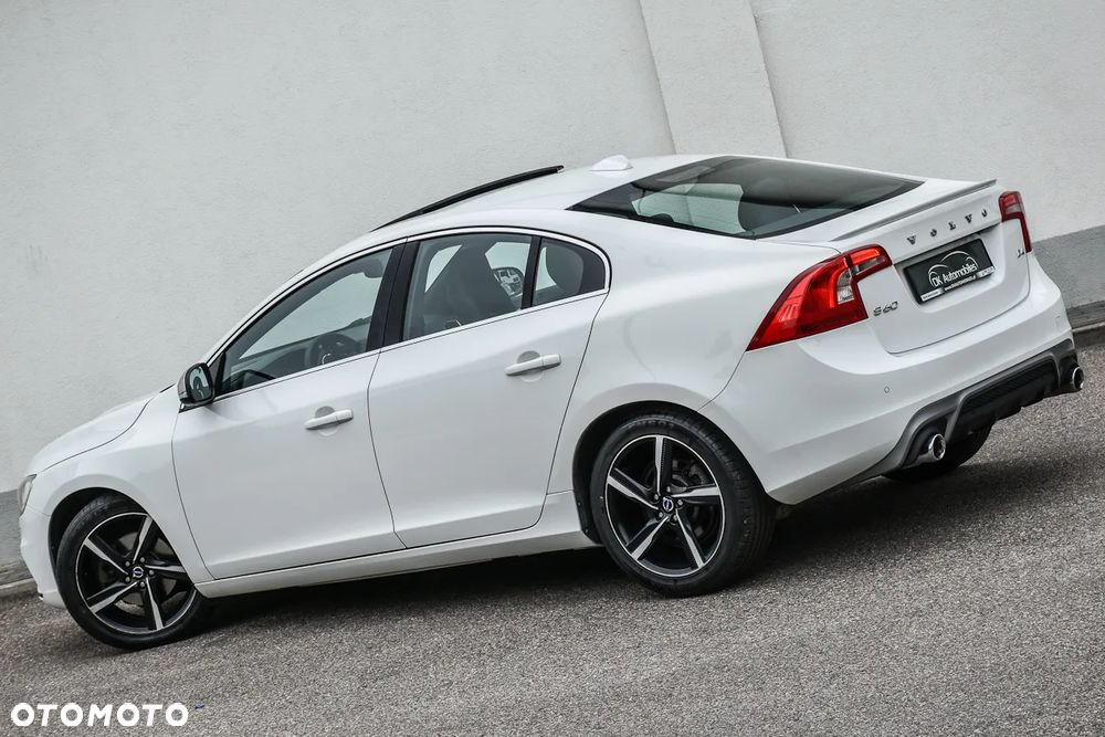 Volvo S60 D4 Drive-E R-Design Summum - 11
