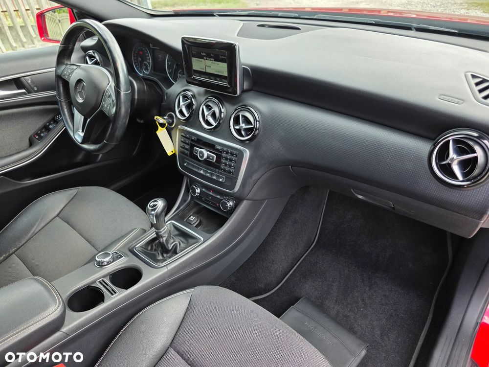 Mercedes-Benz Klasa A 200 (BlueEFFICIENCY) - 5