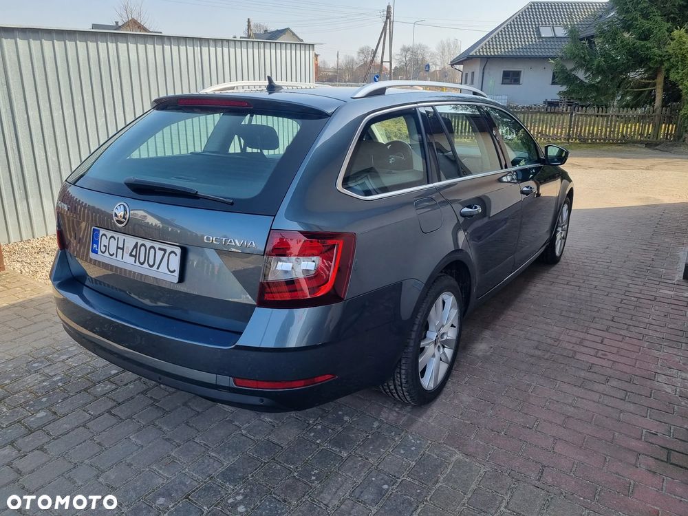 Skoda Octavia 2.0 TDI DSG Style - 4
