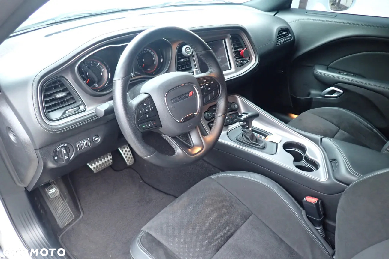 Dodge Challenger 3.6 GT AWD - 15