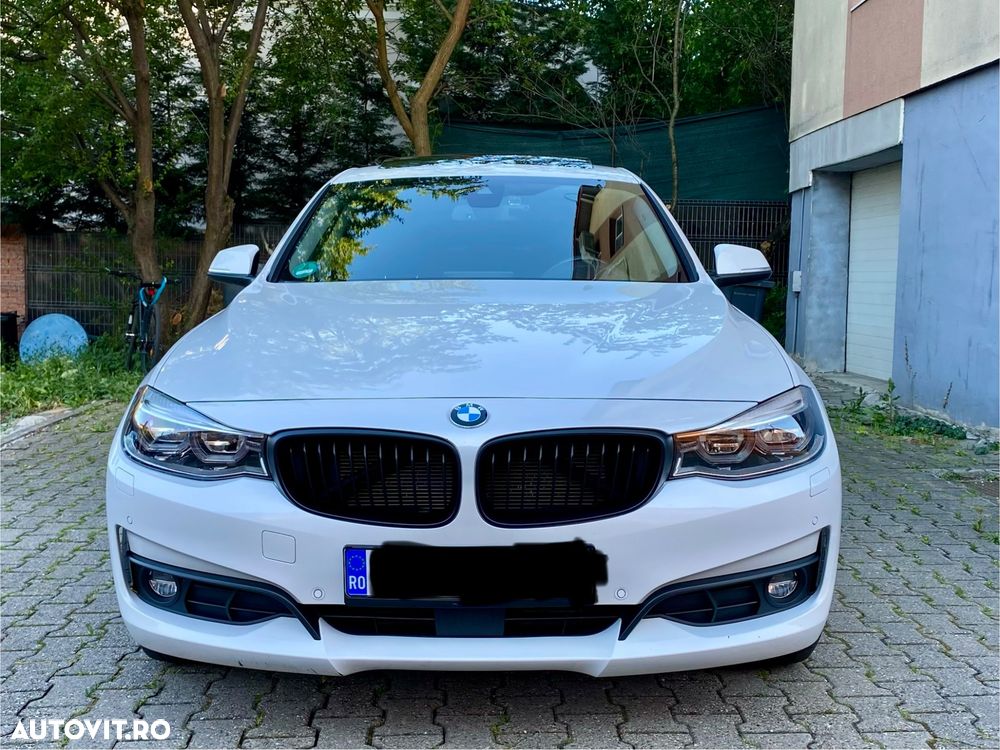 BMW Seria 3 320d Aut. - 35