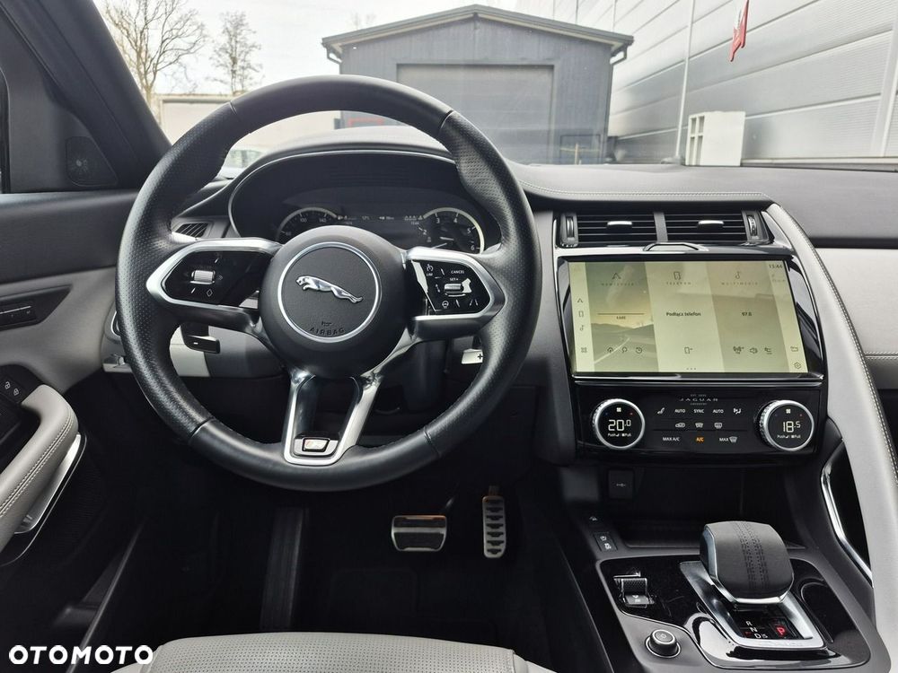 Jaguar E-Pace 2.0 P200 mHEV AWD R-Dynamic S - 27
