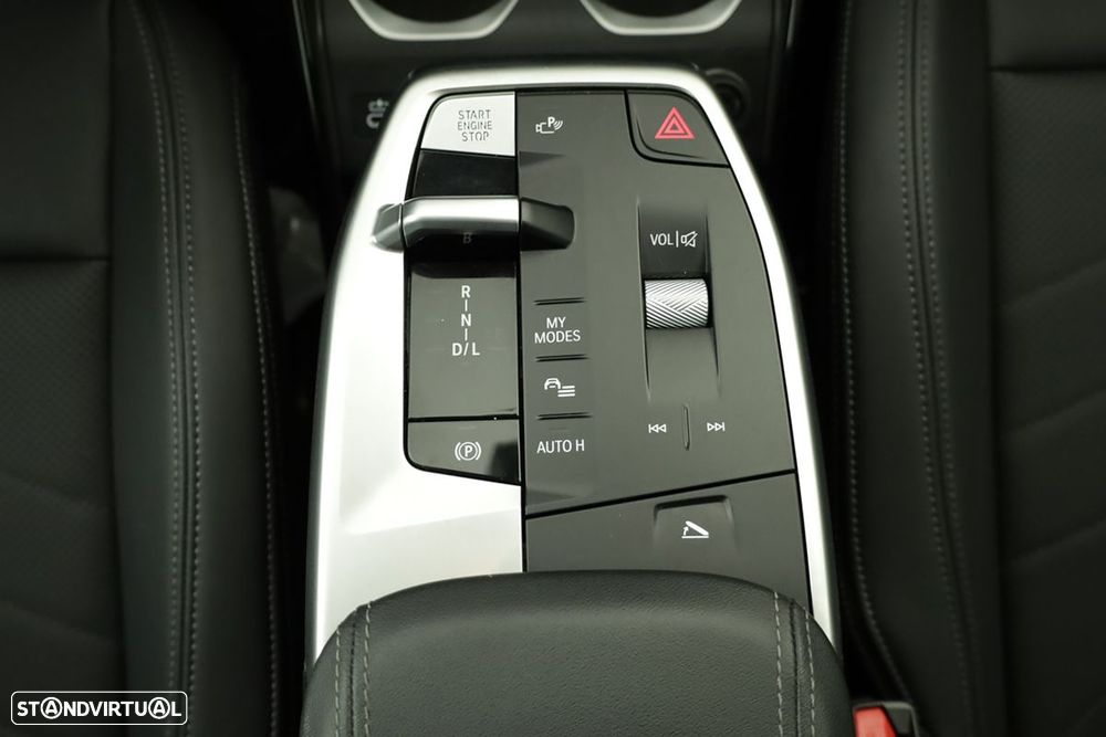 BMW X1 xDrive25e - 13